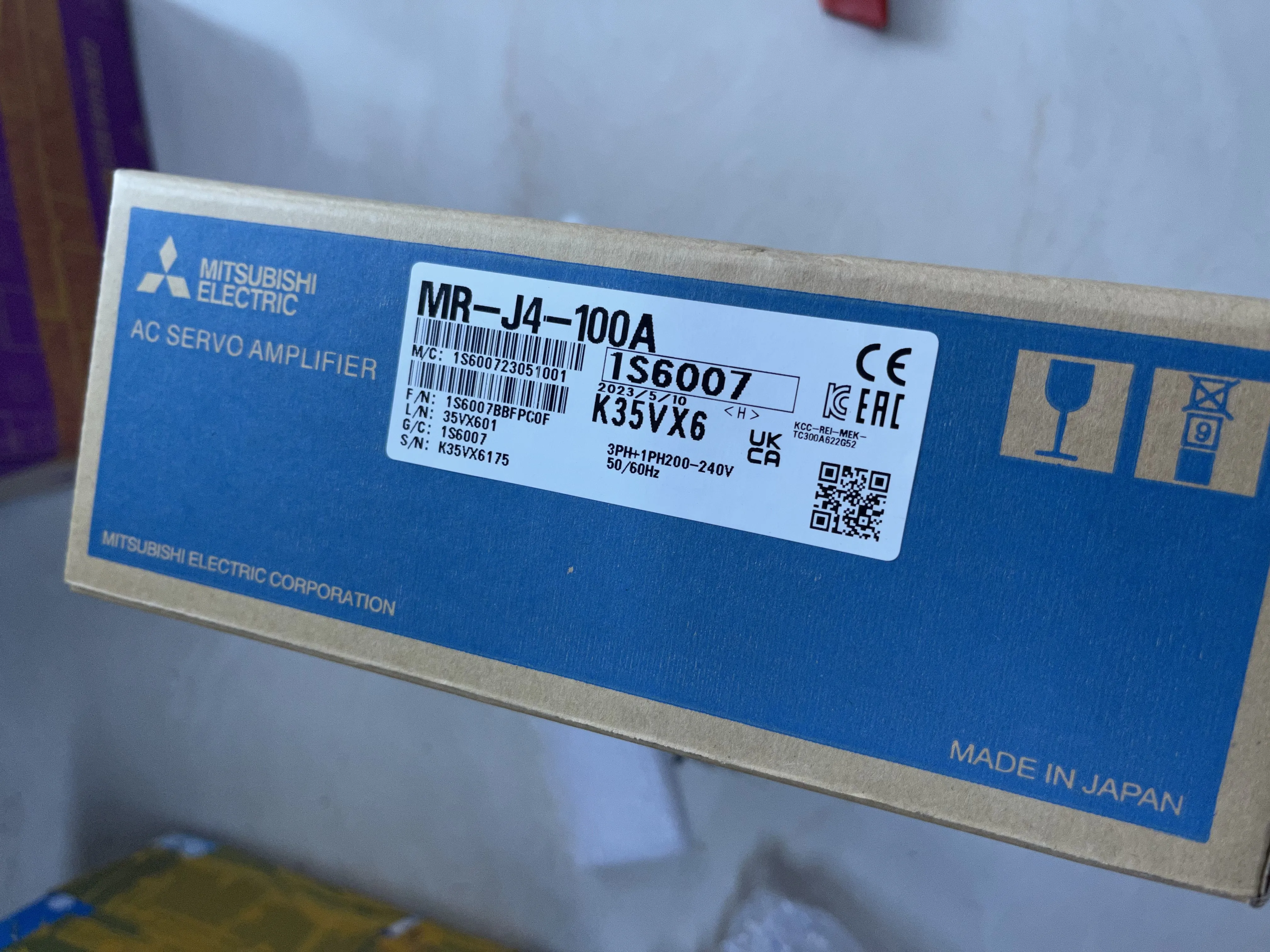 Mitsubishi AC Servo Amplifier MR-J4-100A Mitsubishi AC Servo Amplifier MR-J4-100A