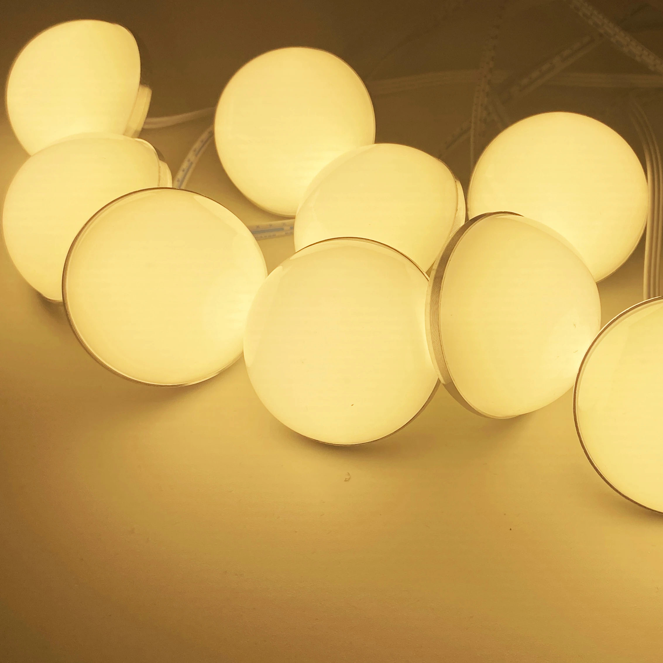 2024 2024 Latest Modern Style Dimmable LED Makeup Vanity Mirror Lights Bulbs for Bathroom and Bedroom Dresser