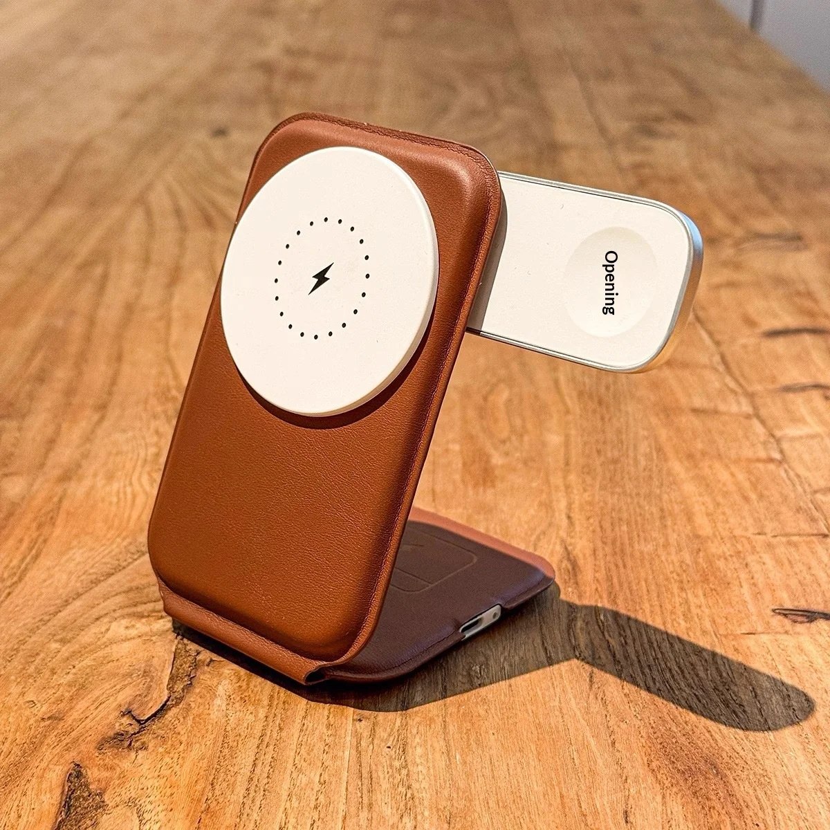 Vertical Folding Three-in-One Magnetic Wireless Charger with 15W QC3.0 Portable Leather Material QI2 Certified