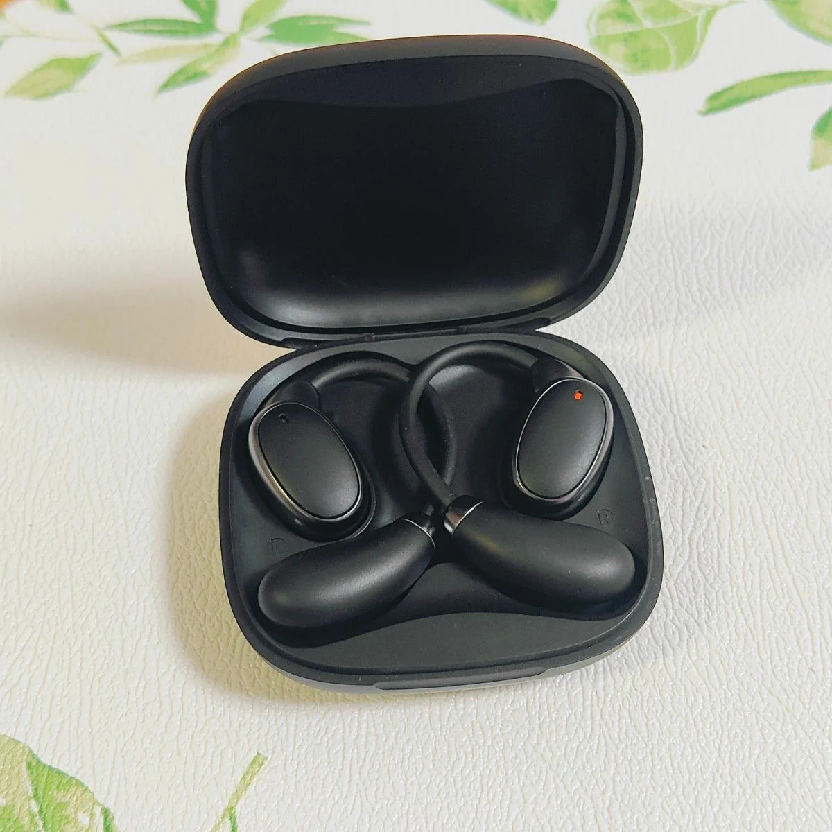 Vtrans-18 OWS 3 in 1 AI Real-Time Translation Earphones
