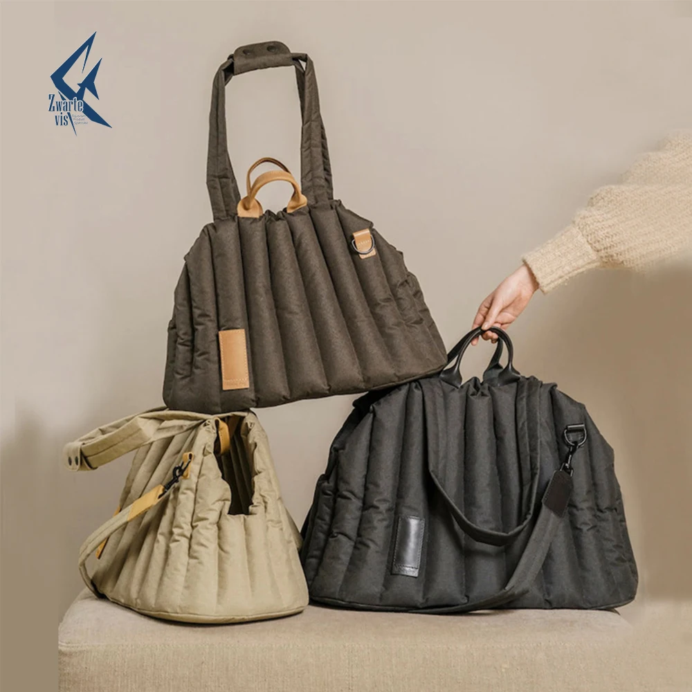 Luxury Fashion Dog Travel Bag Quilted Pet Carrier Purse Light Weight