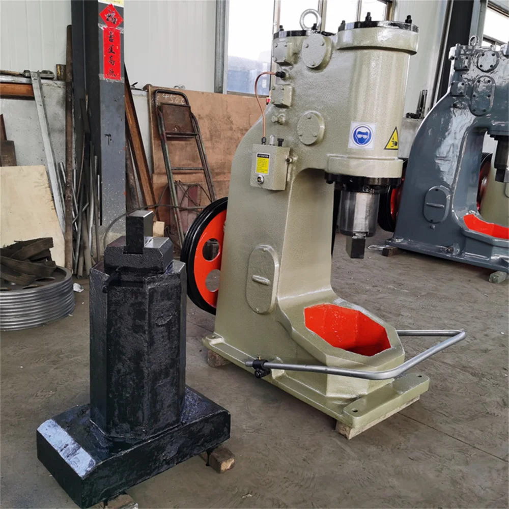 При изготовлении разделительного типа ковки воздуха молотки C41 40 кг чей вес составляете до 75 Пневматический ковочный мощность Молот