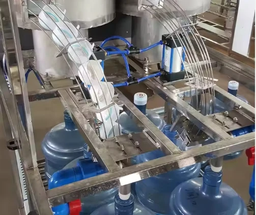 Electric 500ml Pure Water Filling Machine for Beverage Energy Saving RO Water Treatment Plant Core Motor PLC for Dubai
