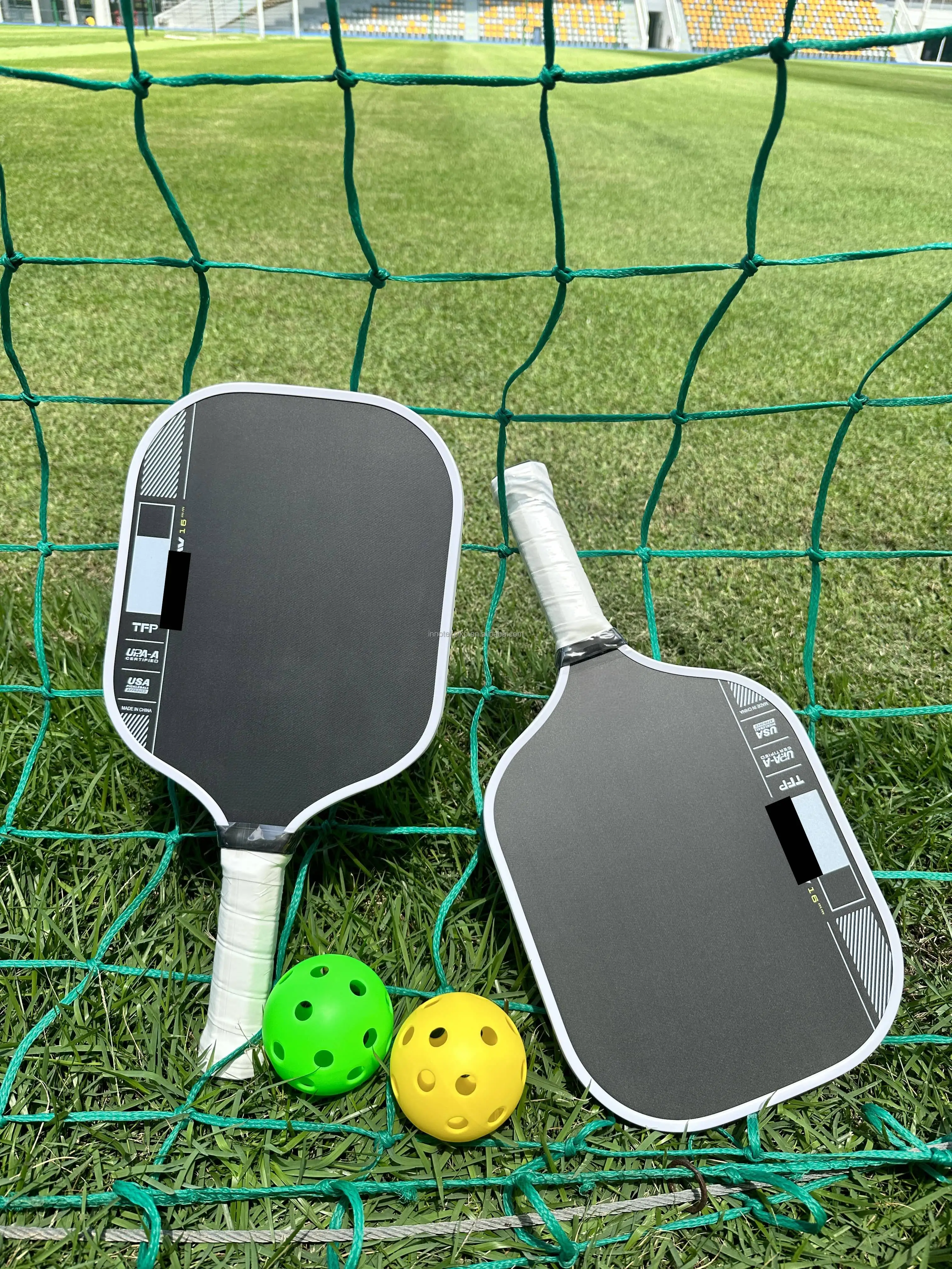 ソウラボ　HONEYCOMB ML4 GEN4 Honeycomb Pickleball Paddle Professional Factory Carbon