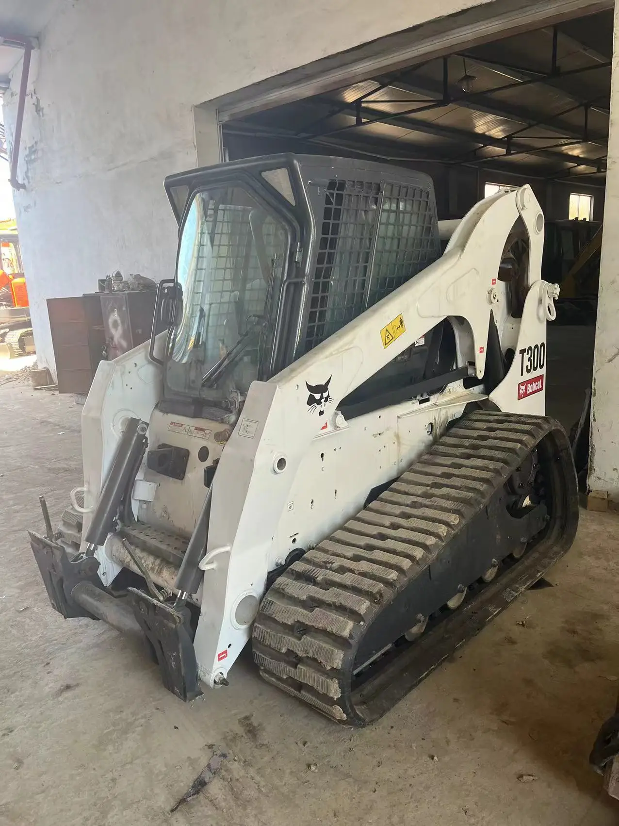 Good Condition Used Bobcat Loader T300 Mini Loader Skid Steer In Stock