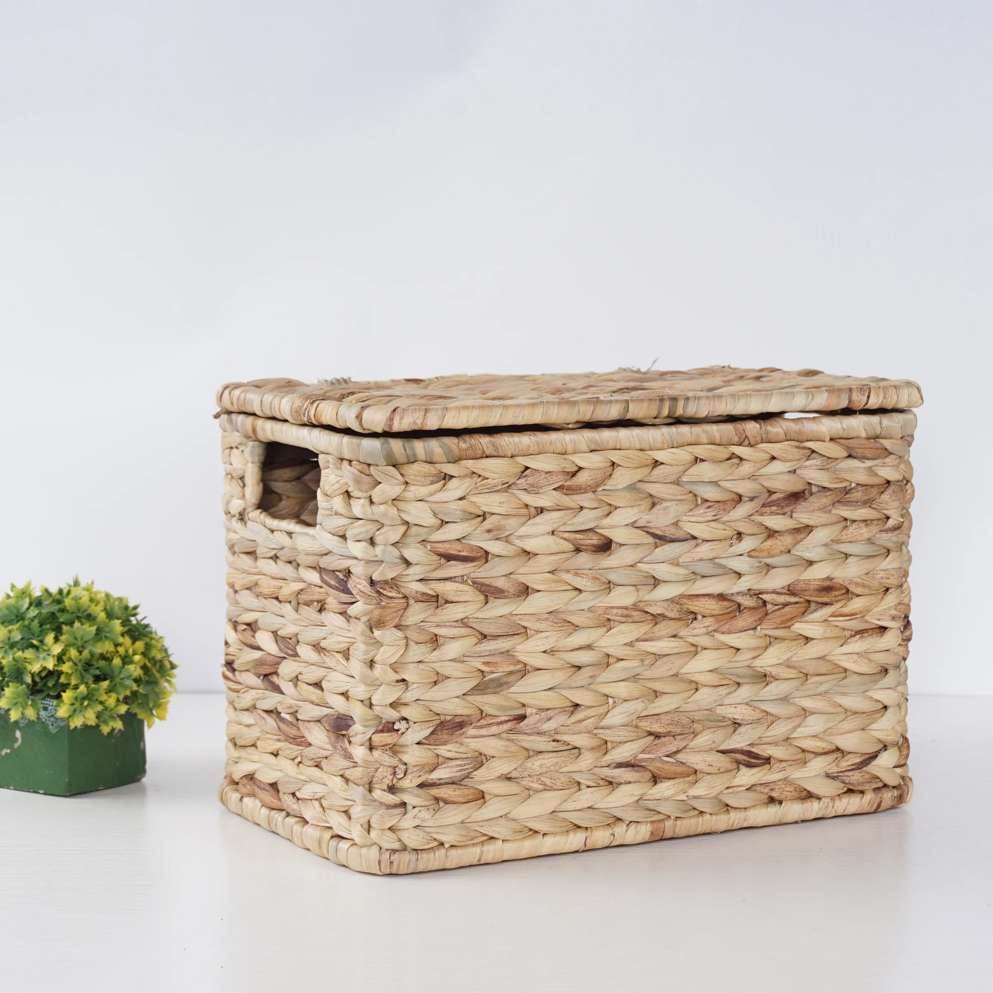 XH Set of 3 Rectangular Water Hyacinth Decorative Handwoven Storage Trunk