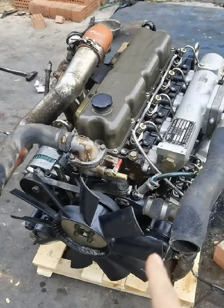 Original Used Yuchai YC4105 Turbo Engine for Replacement or Repair