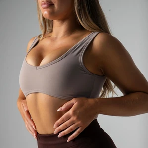 OEM Custom Women Breathable Sports Bra Yoga Stretchy Soft Fabric Bra