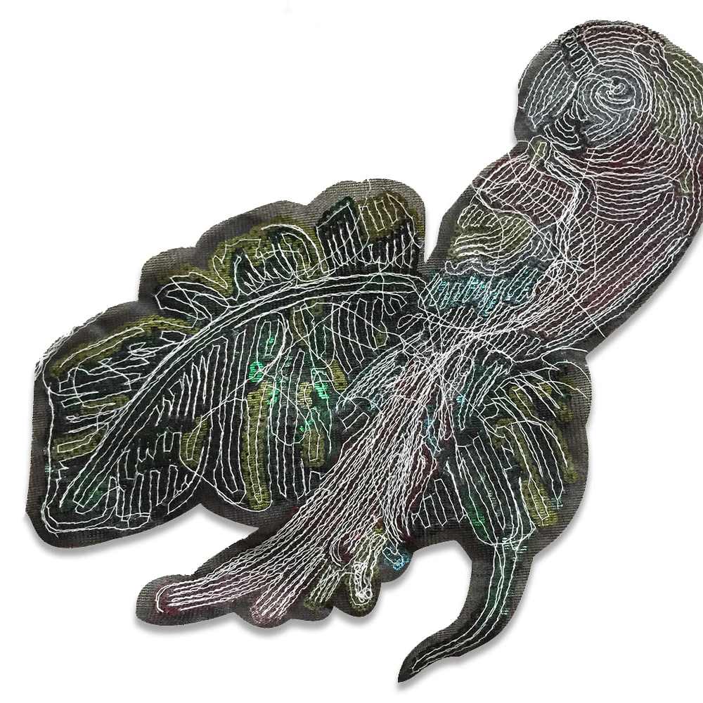 Sew on Embroidery Bird Parrot Sequin Bling Patches Designer for t Shirt Clothing