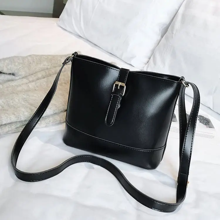 Shoulder Bag For Women Luxury Crossbody bags Sling Chain Leather