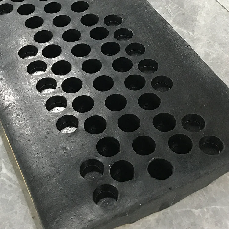 Roadway traffic limit buffer belt highway road block brake one way resistant rubber road speed bump