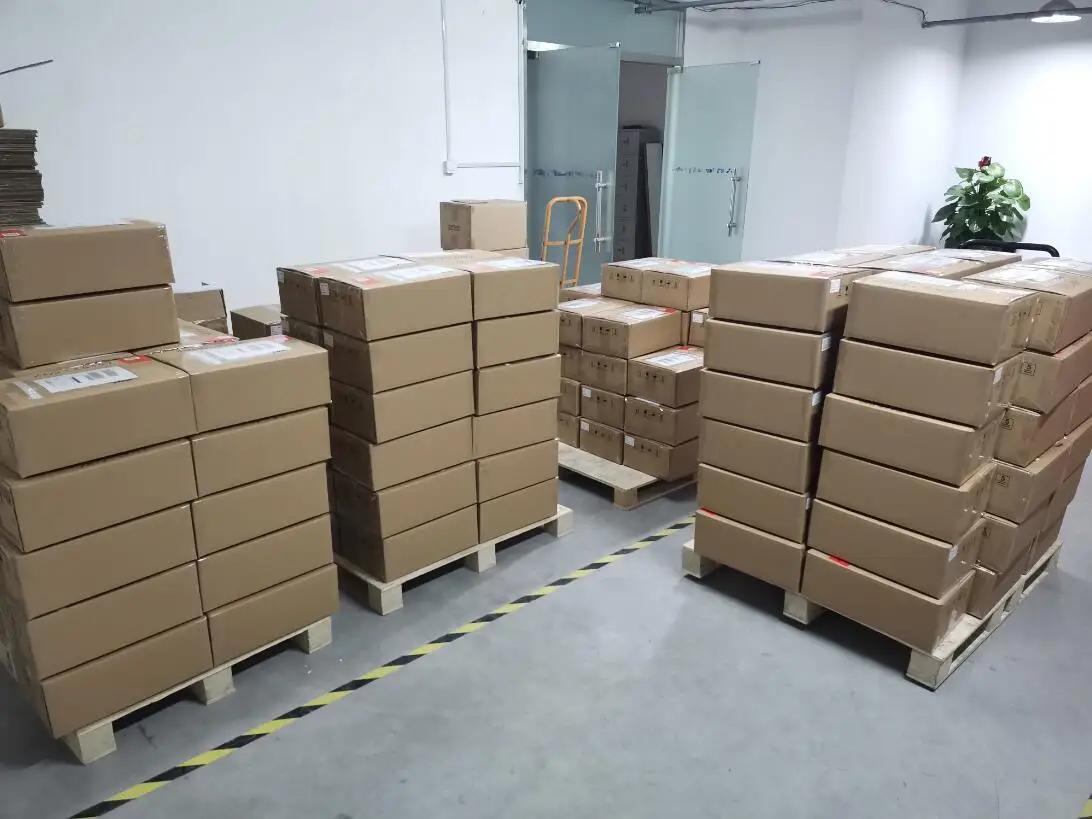 Lumiax 15A 12V waterproof mppt solar street light controller for lighting lithium battery from China supplier