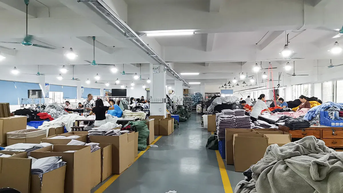 Dongguan Xinge Clothing Co., Ltd.