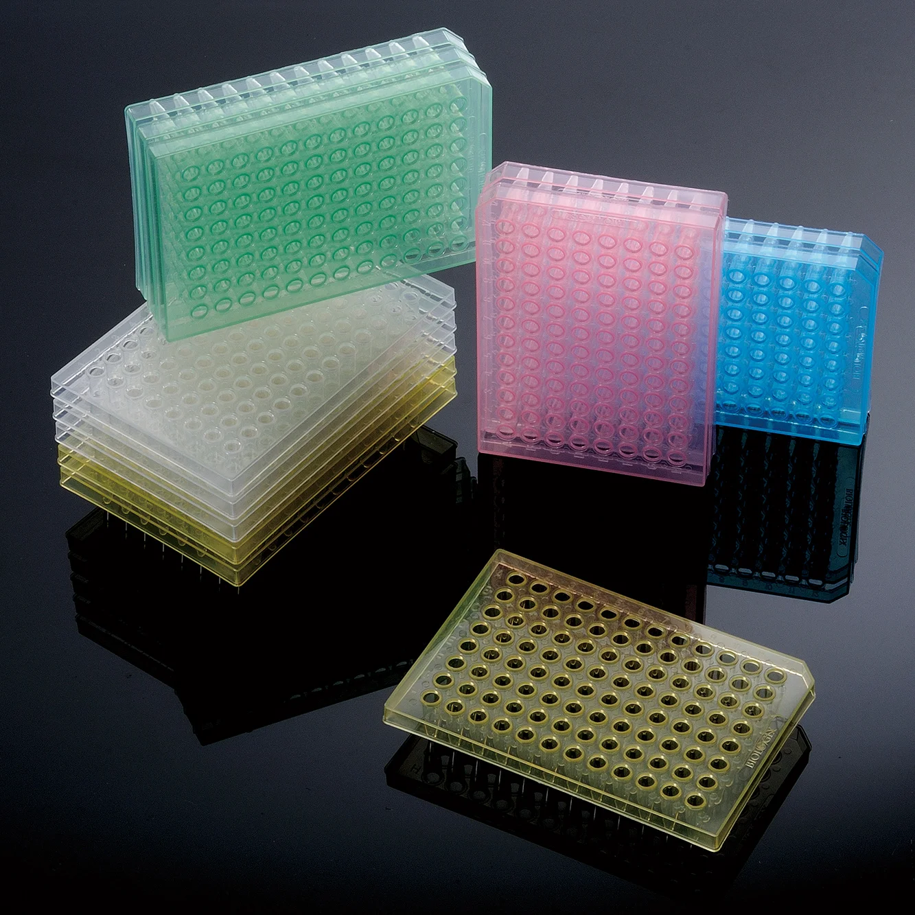 Laboratory Clear 96Well PCR Plates 0.2ml Pcr Plate Half-Skirted