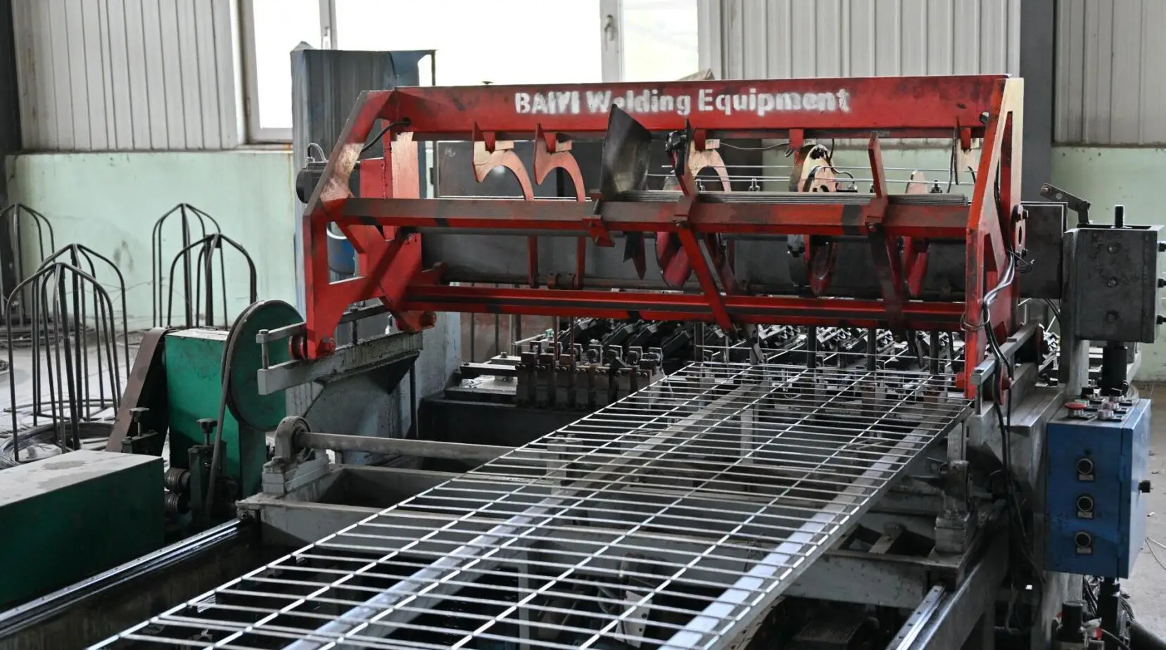 Anping County Baiyi Metal Wire Mesh Products Co., Ltd. 1