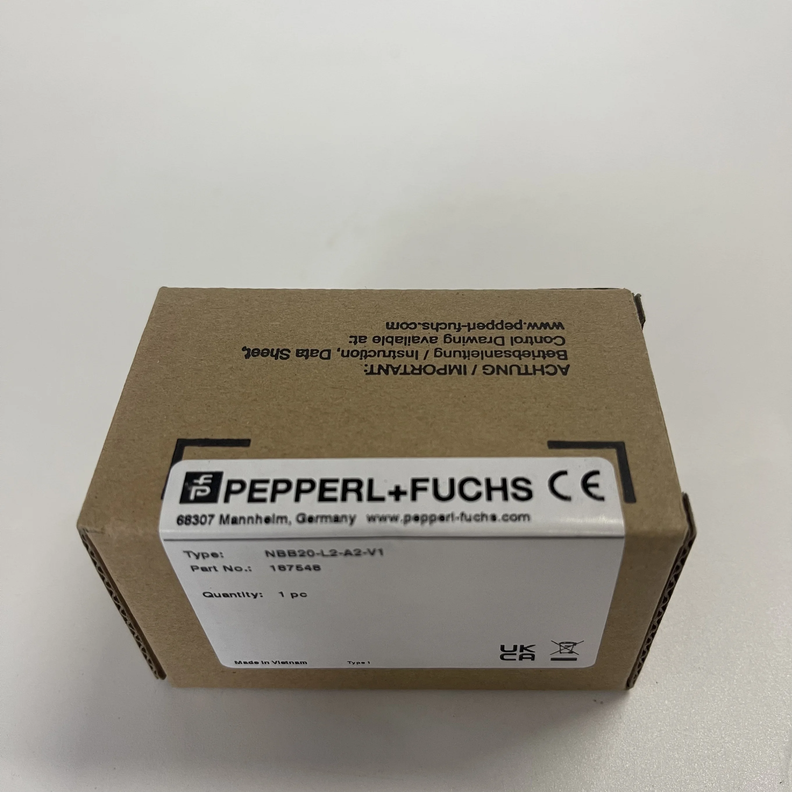 Pepperl+Fuchs Inductive Proximity Sensor NBB20-L2-A2-V1