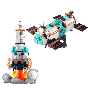 EPT Hot Educational Toy 4 Styles Space Series Cute Cyber Astronaut Rocket Building Block Set