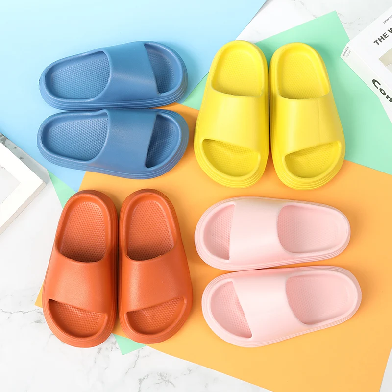 2021 Children's  Slippers boy slides grils sandle Solid Color Slides Silent Slippers  both indoor and outdoor kids slide sandals