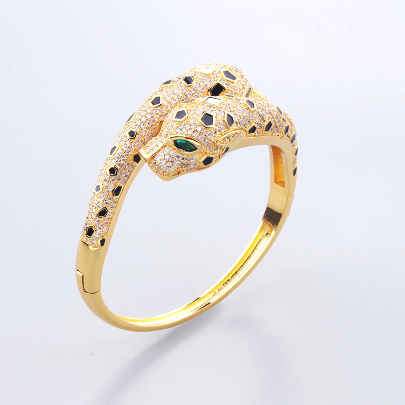 Zirconia - Leopard Earcuff main image 1