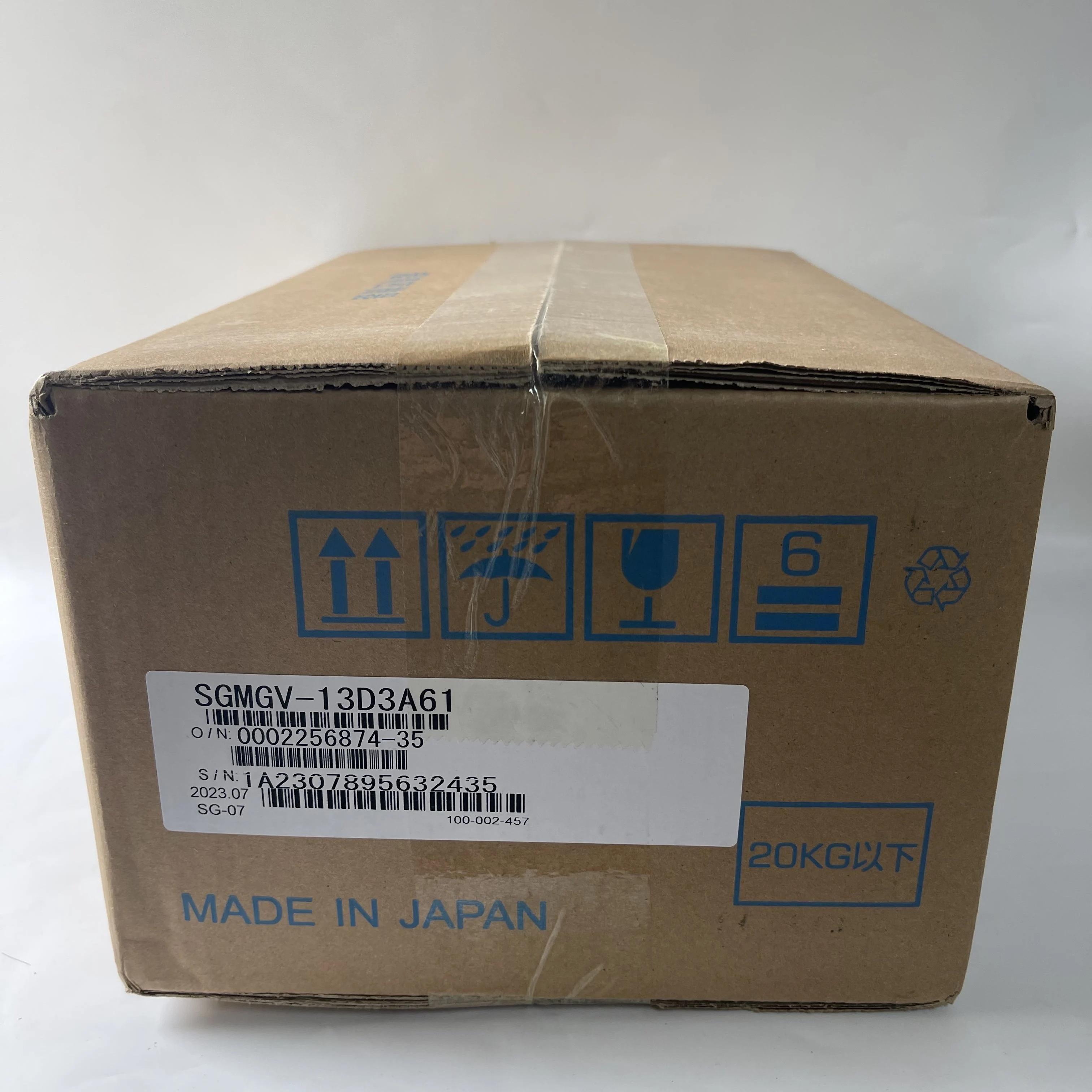 Yaskawa AC Servo Motor SGMGV-13D3A61 Yaskawa AC Servo Motor SGMGV-13D3A61