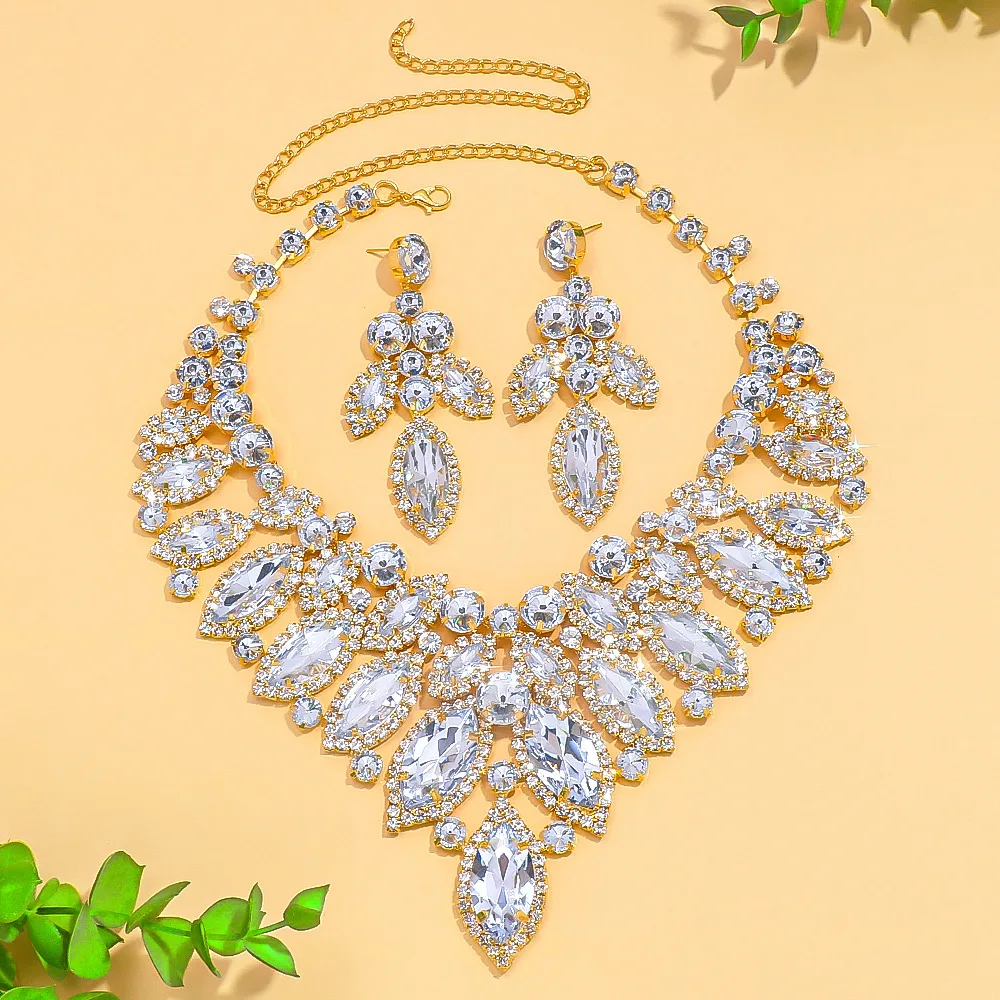 Best Seller 2025 Bridal Rhinestone Necklaces Wedding Jewelry Sets for Women Fashion 4