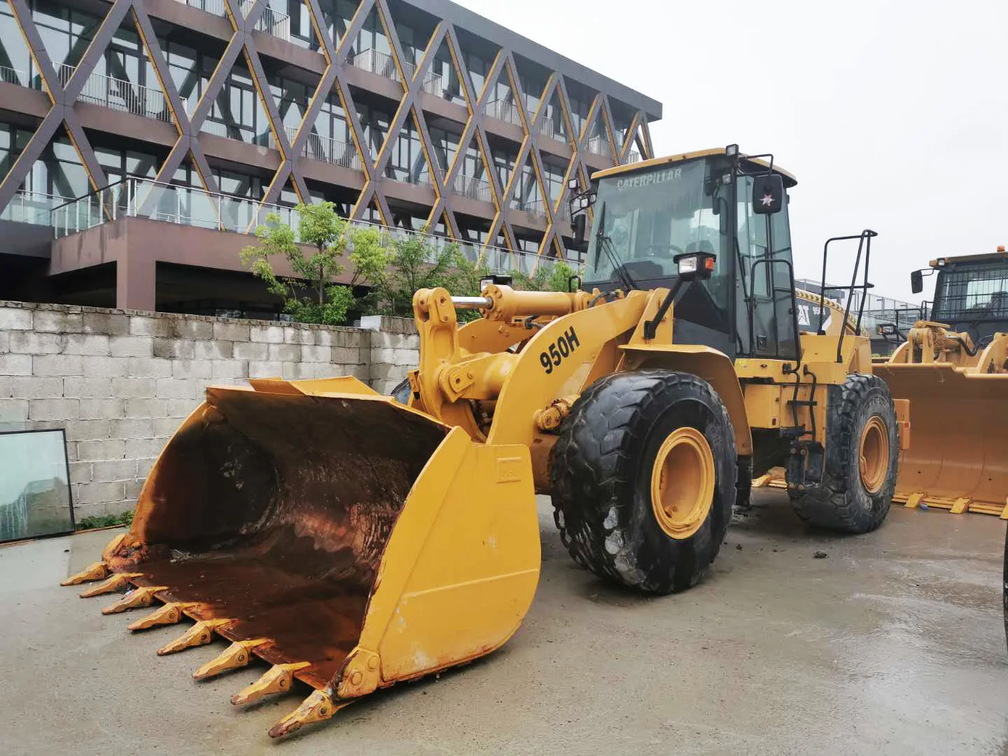 Распродажа, б/у Колесный погрузчик CAT CAT950H в хорошем состоянии и по низкой цене