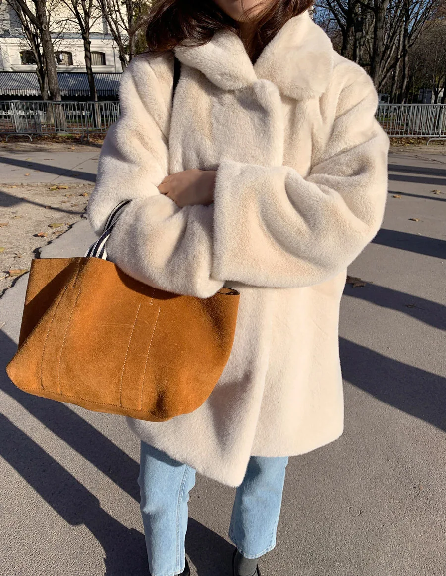Korea New Pattern Imitation Fur Coat with Faux Mink Lapels