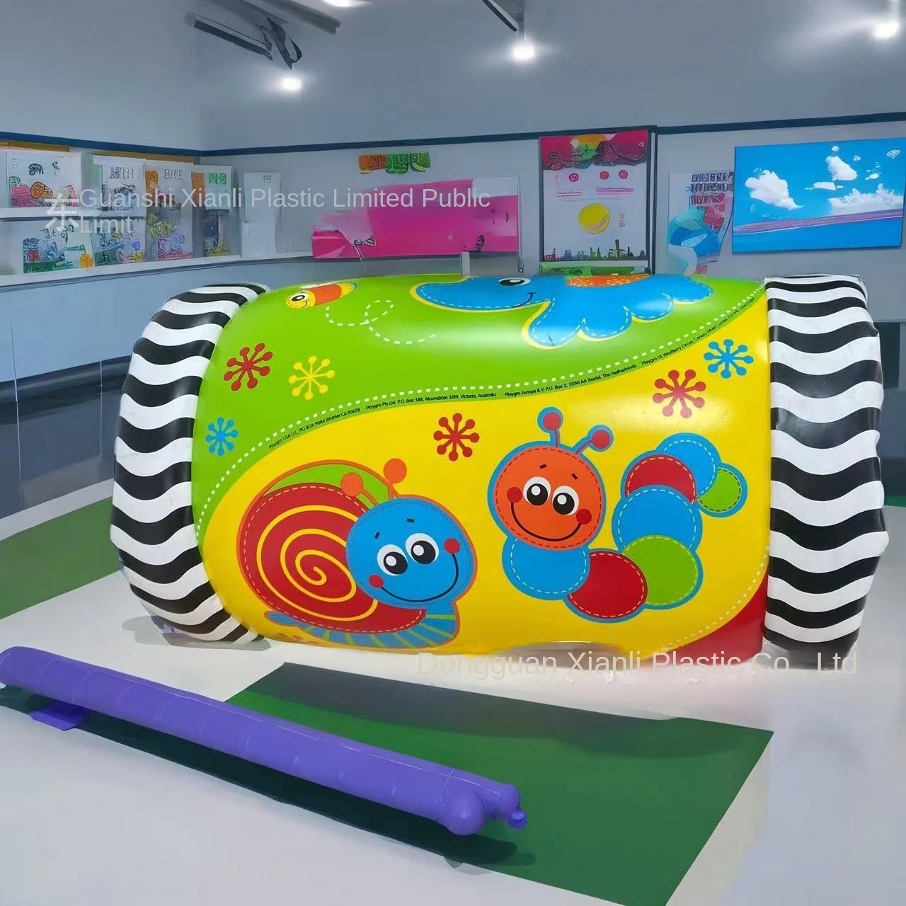 Надувной ролик из ПВХ со встроенным колокольчиком