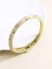 Four-leaf clover-beige oval