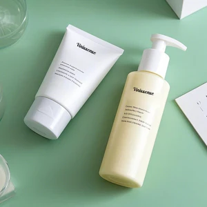 Factory Hot Sale Face Wash Essence with Whitening Hydration Oil Control & Refreshing Benefits Centella Asiatica Face Lotion