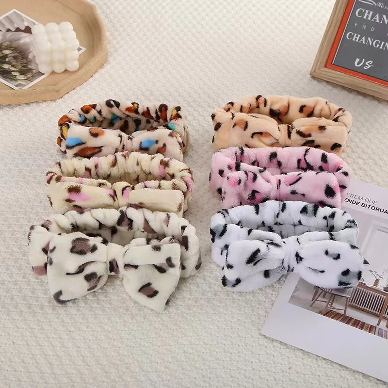 Wholesale Korean Women Wash Face Headband Korean Flannel Simple Pop wholesale-korean-women-wash-face-headband-korean-flannel-simple-pop