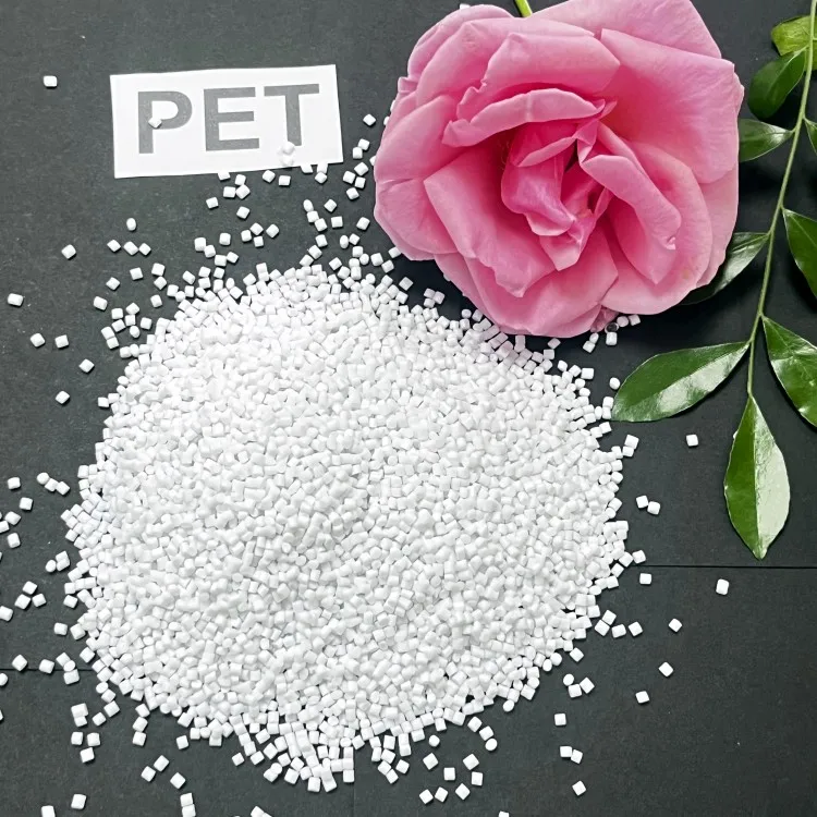 Горячая распродажа выдувное формование полиэтилентерефталат газированная Бутылка класса 100% гранулы для CZ-318 домашних