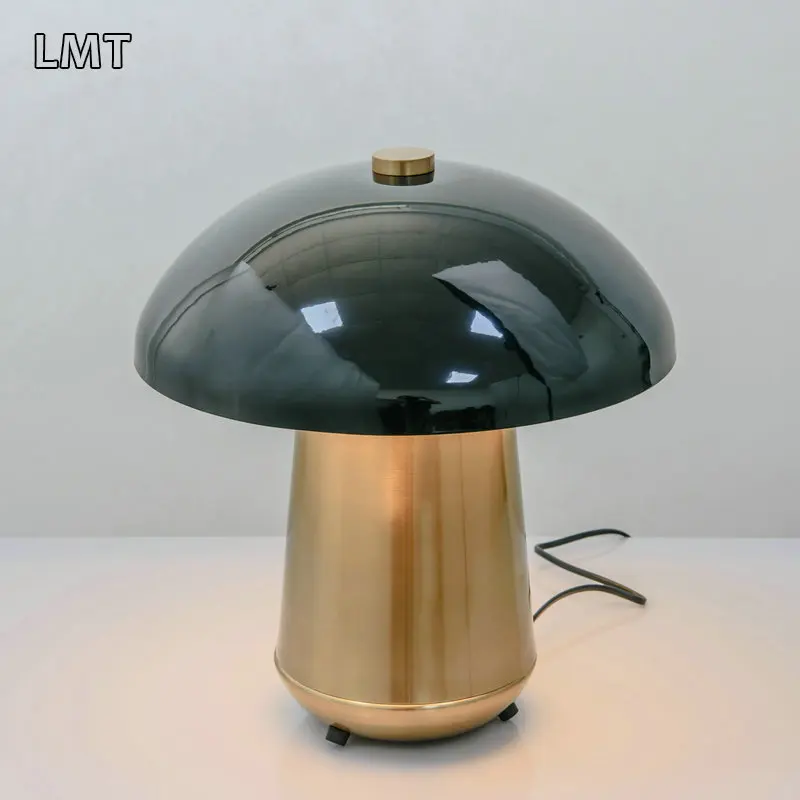 Nordic Modern Mushroom Shape Table Lamps Restaurant Decorative Desk Lamp Home Decor Black Gold Luxury Hotel Bedside Table Lamp