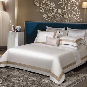 Luxury Woven Long-Staple Cotton Embroidered 500TC Quilt Cover 100 Count Solid Colour Four-Piece King Queen Bedding Set