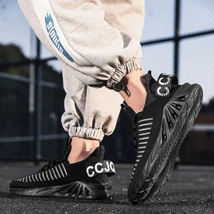 Men's Casual Sports Shoes Flying Woven Sports Shoes Mesh Breathable Large Size Casual Running Shoes