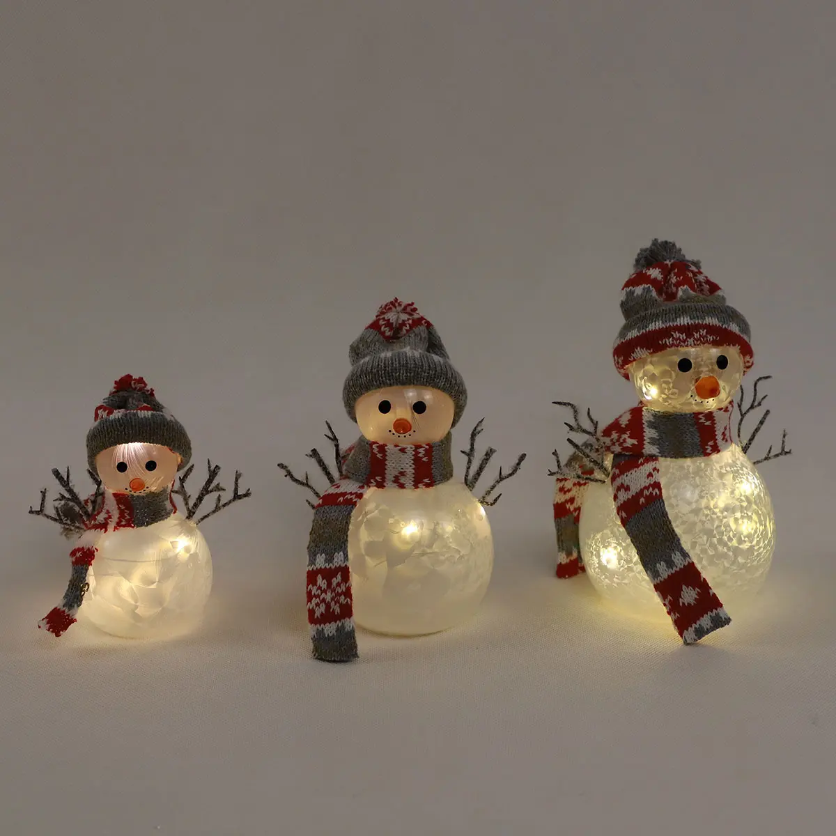 Good quality glass Christmas snowman with LED light for indoor decoration