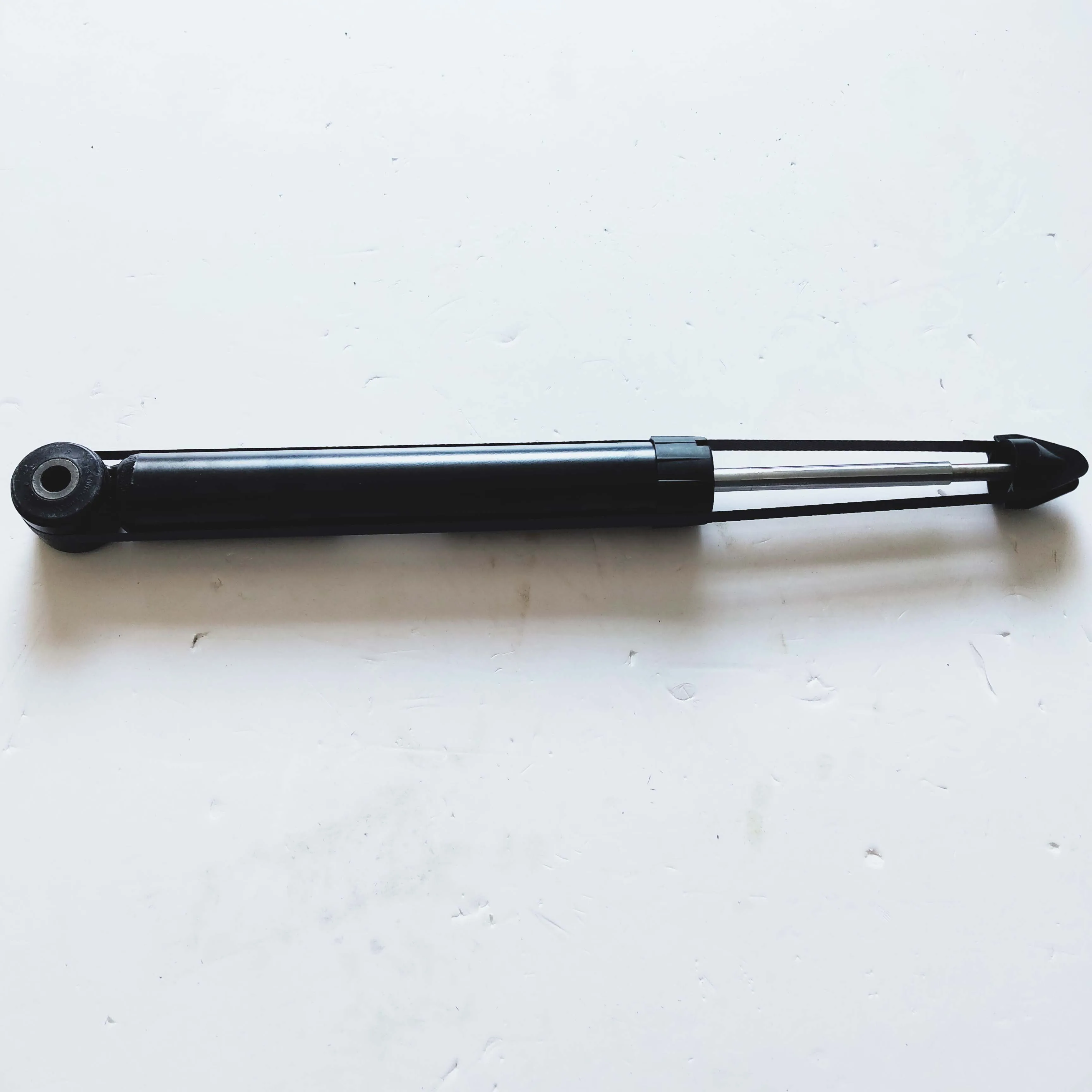 30000187 Auto Parts Rear Shock Absorber for MG6/550