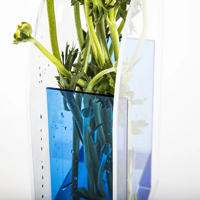 Acrylic vase (28).jpg
