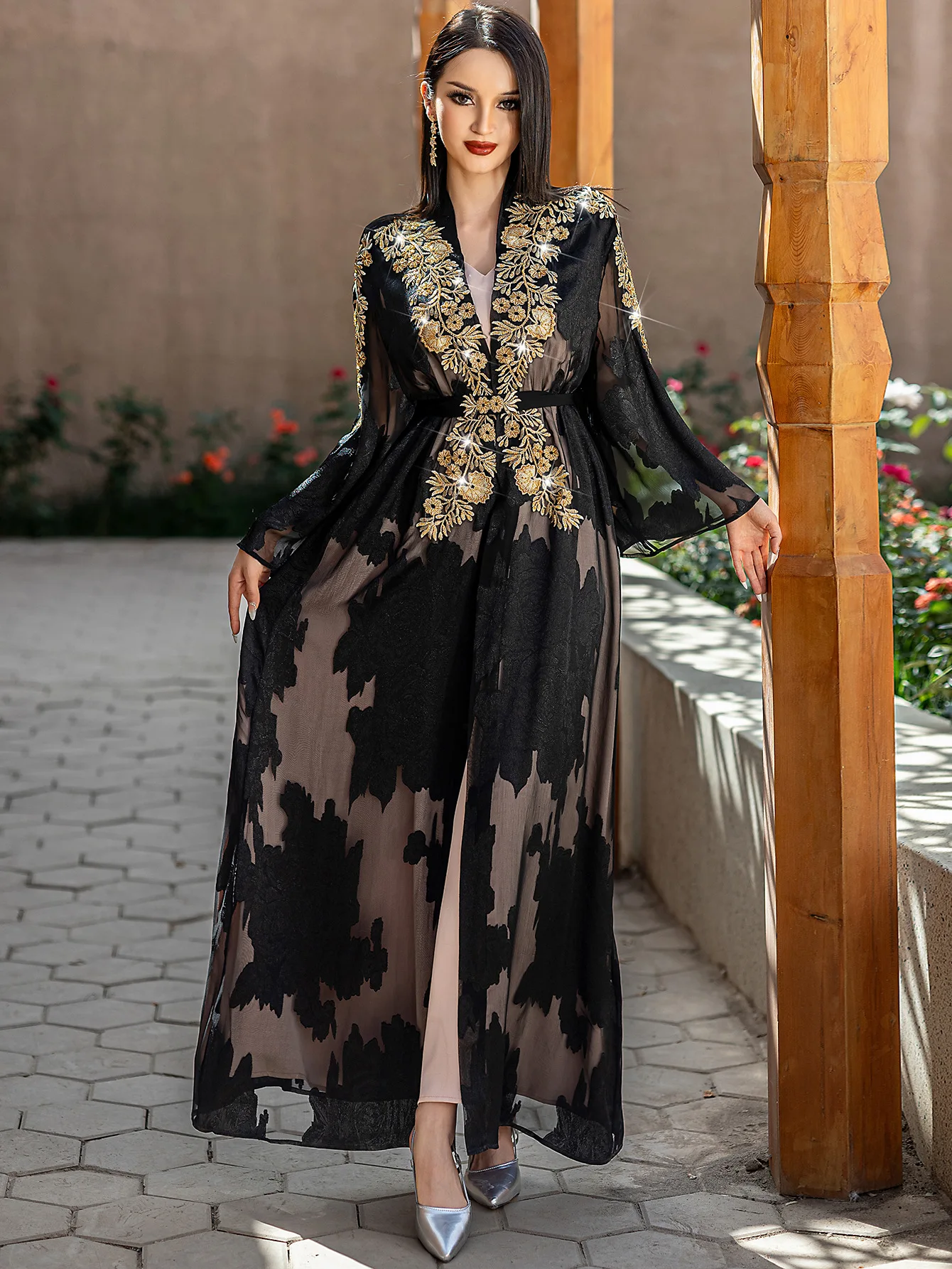 2025 New Black Gold Lace Embroidered Abayas Muslim Women Open Abaya Set Ethnic Robe Arab Dubai Middle East Islam Dresses 2025 New Black Gold Lace Embroidered Abayas Muslim Women Open Abaya Set Ethnic Robe Arab Dubai Middle East Islam Dresses