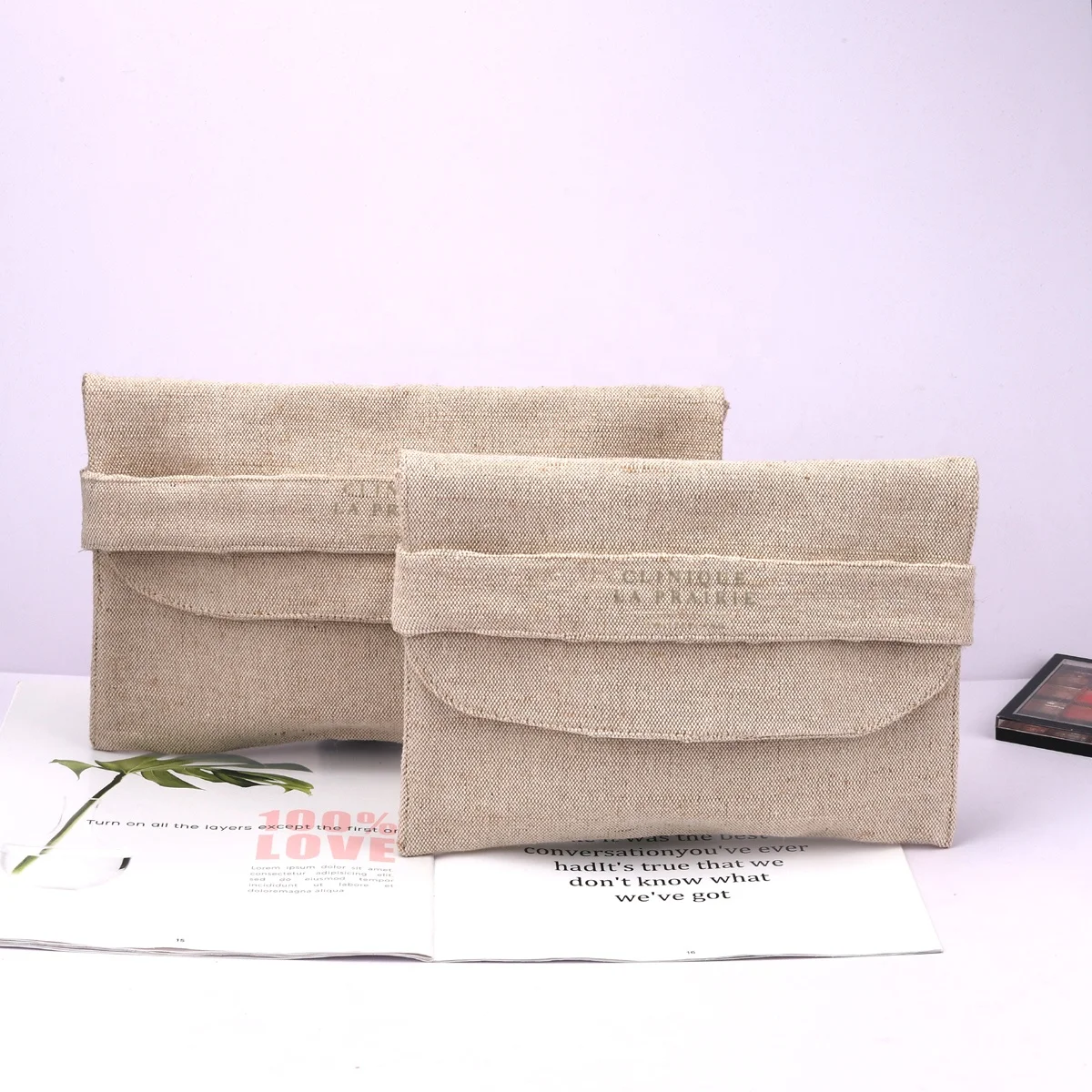 2023 New Design Thick Canvas Envelope Dust Bag for Gift Tableware Packing Custom Logo Printed Natural Cotton Flap Pouch