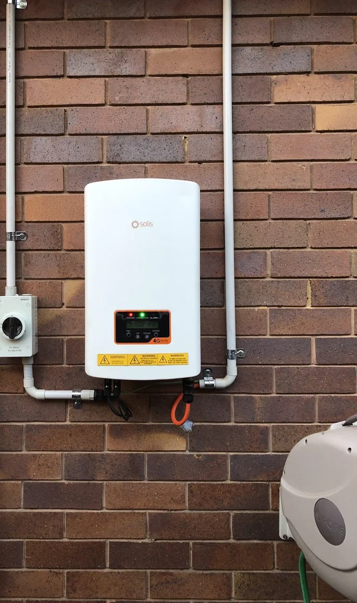 Solis Hybrid Solar Inverter S6-EH1P(3-8)K-L-PLUS 3kw 3.6kw 5kw 6kw 8kw ...