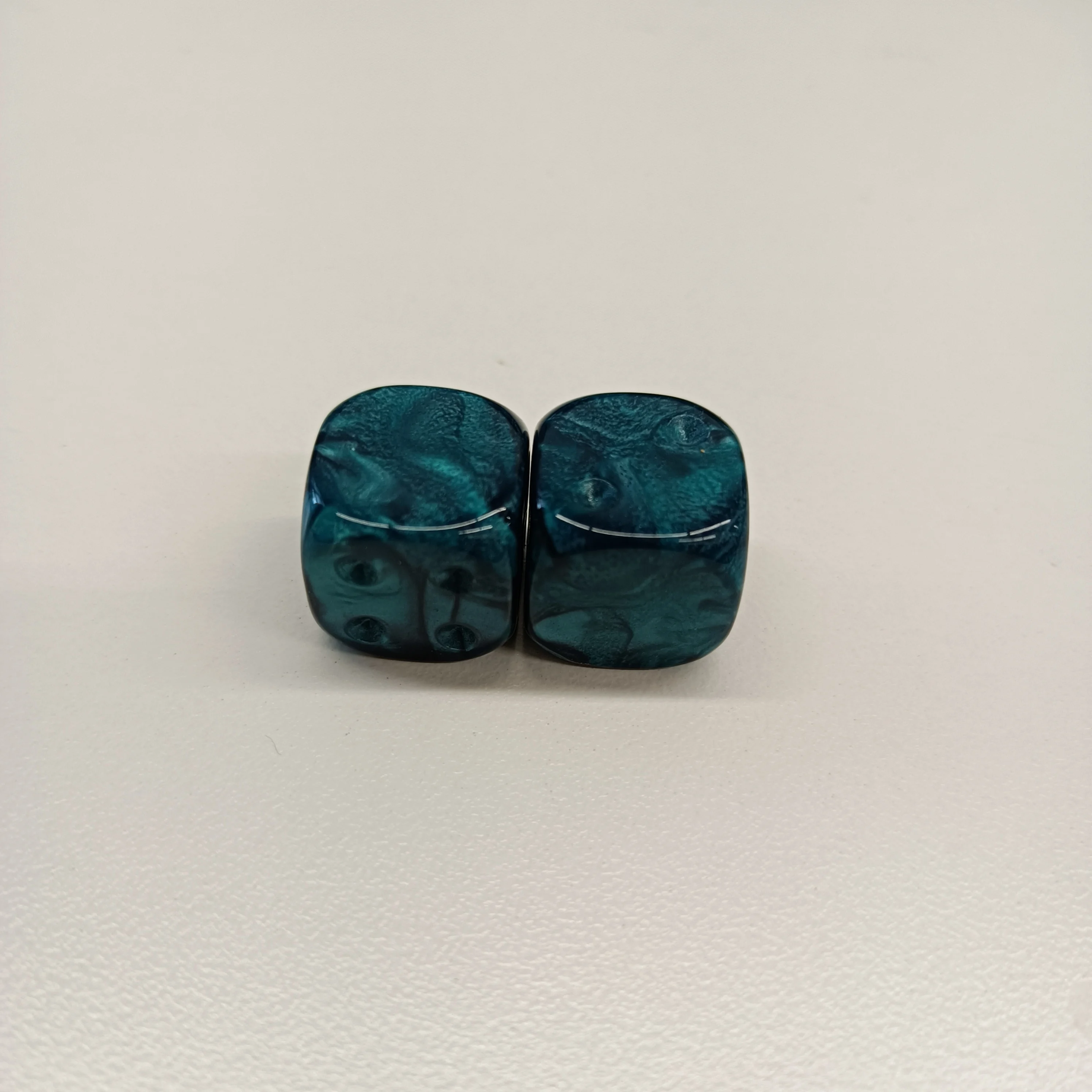 Wholesale 16mm Round Corner Colored Plastic Dice with One Side Blank Customized Color & Logo for Board Games and Promotions
