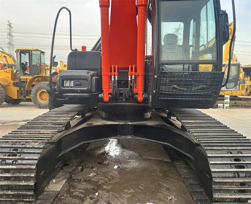 Used Original Hitachi Zx200 Excavator Zaxis200 Crawler Excavator Construction Machines Diggers