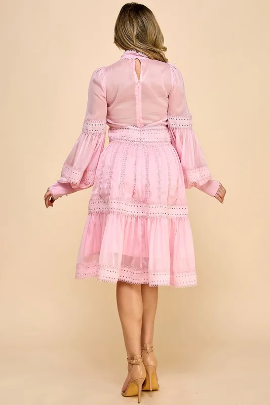 Elegant Lady Sweet Chiffon Dress With Lace Decoration Natural Waistline Woven Weaving Method - Image 5