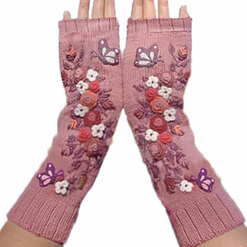 TikTok  Alpaca fleece knitted touch screen warm outdoor windproof plus velvet Korean version of the cute anti-cold gloves