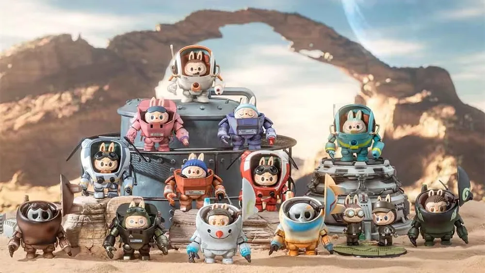 Popmart the MONSTERS X Kow Yokoyama Ma.k.series - Cool Mecha Figures