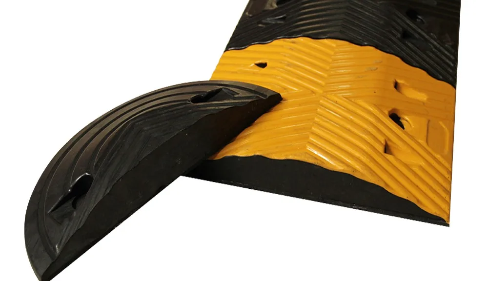 Rubber Speed Bumps With Obvious Deceleration Rubber Heavy Duty Speed Hump Buy Obvious