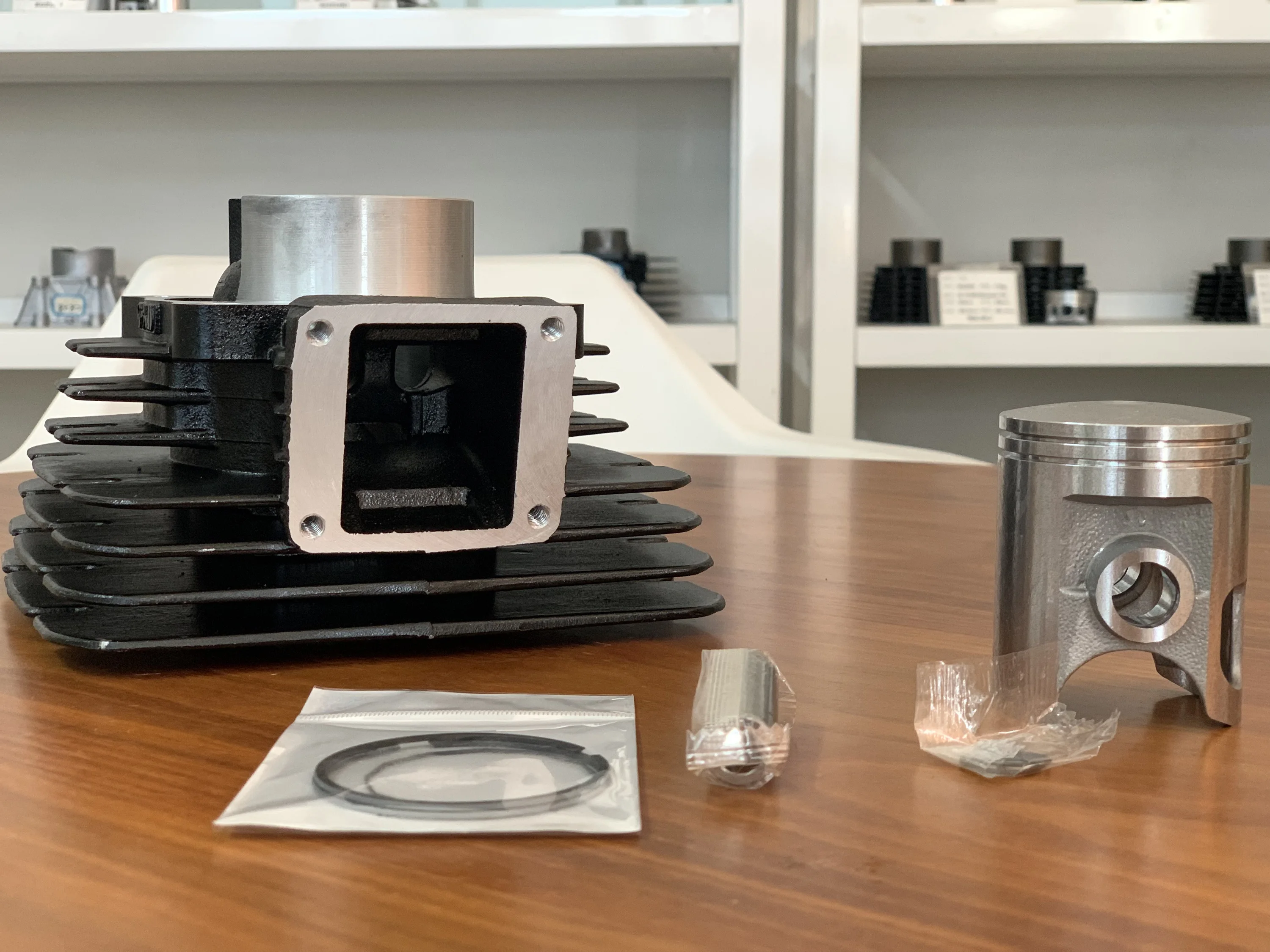 オートバイエンジン54mmシリンダーバレルピストンリング