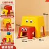 ชุดรวมแบบชั้น [M&amp;M's สีเหลือง, โคล่าสีแดง]