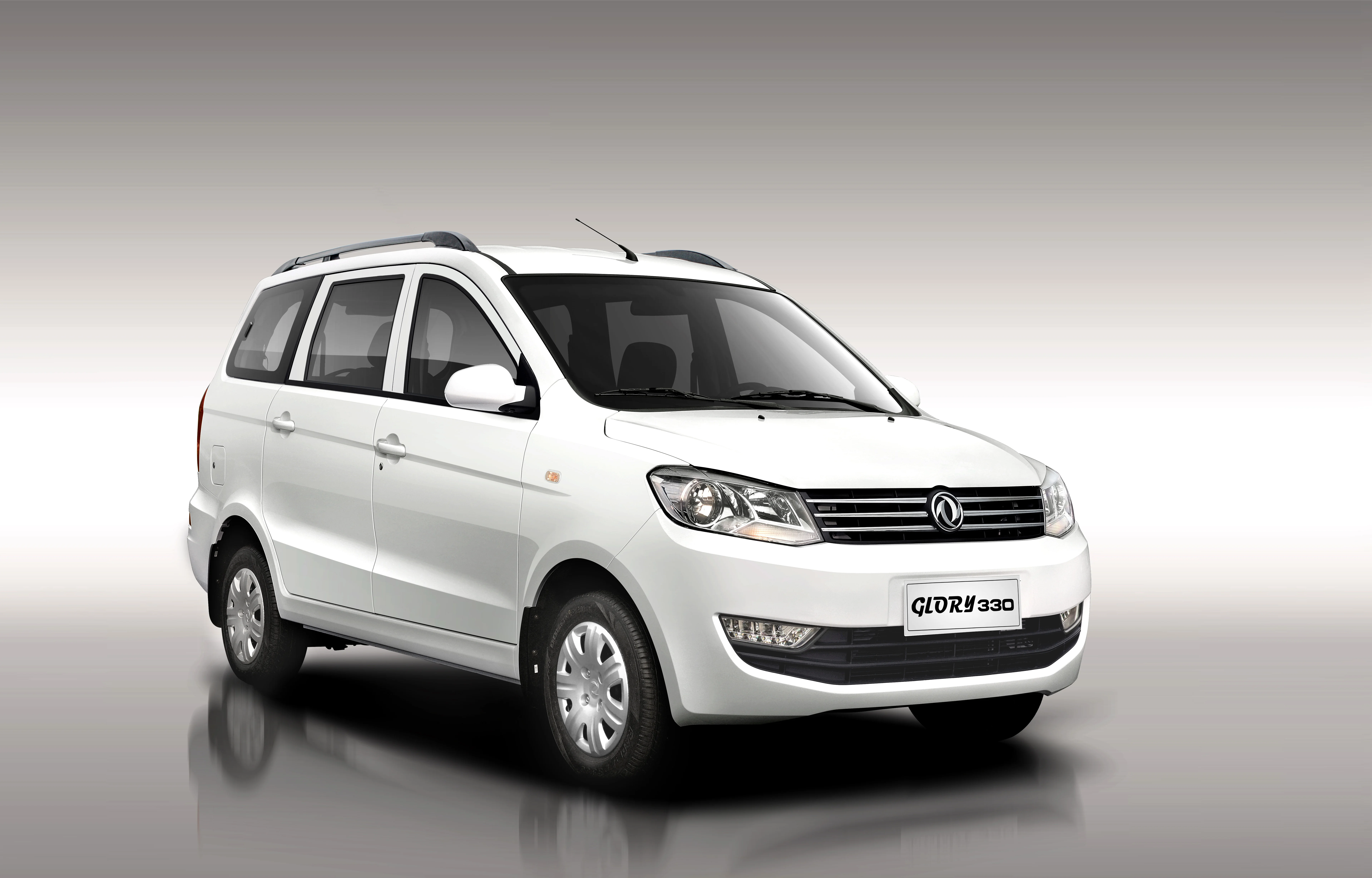 DFSK Glory 330 Minivan Best Fuel Economy Car in China
